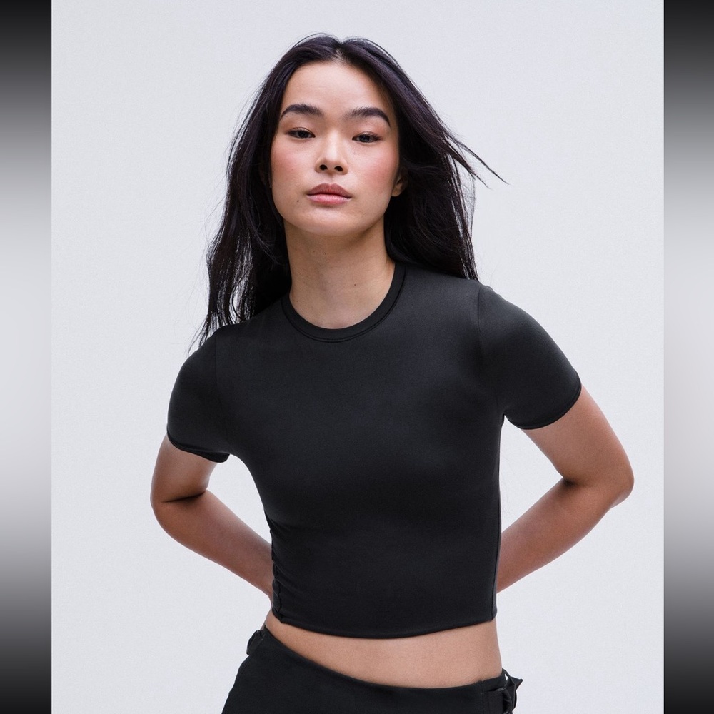 Lululemon Wundermost Nulu Cropped T-Shirt